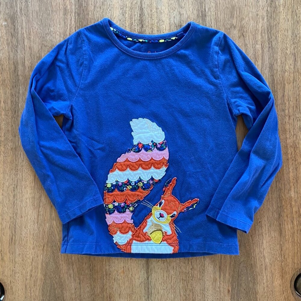 Adorable Mini Boden Big Appliqué long-sleeved squirrel t-shirt, size 3-4T